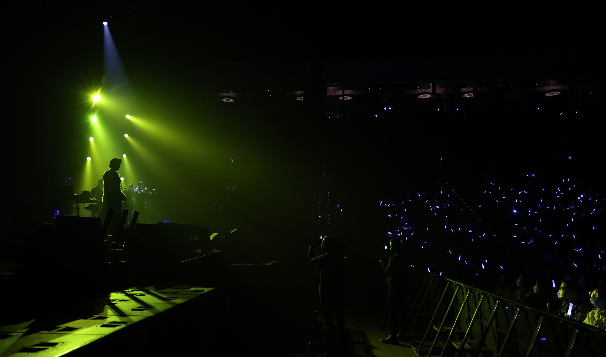 关喆“想你的夜”2023演唱会新春首场落幕|关喆|演唱会_新浪新闻