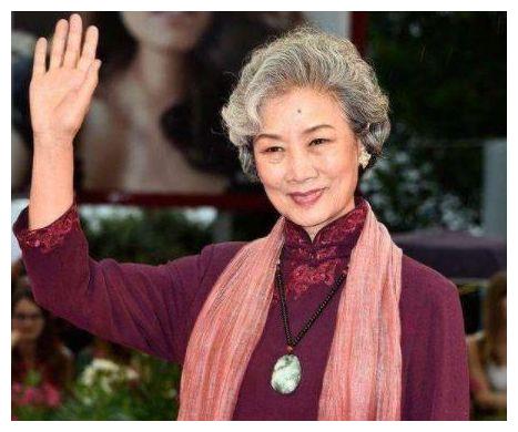 女儿是大校军衔,儿子是北电教授,儿媳是国际影后,什么神仙家庭