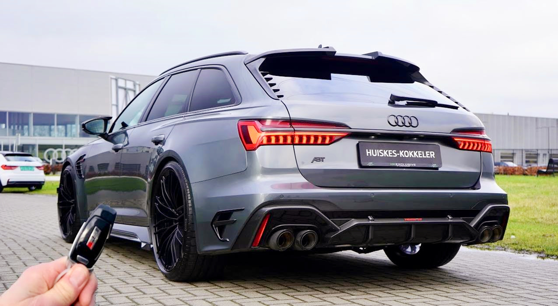 奥迪rs6-rabt,740h,920nm,百公里加速3.2秒