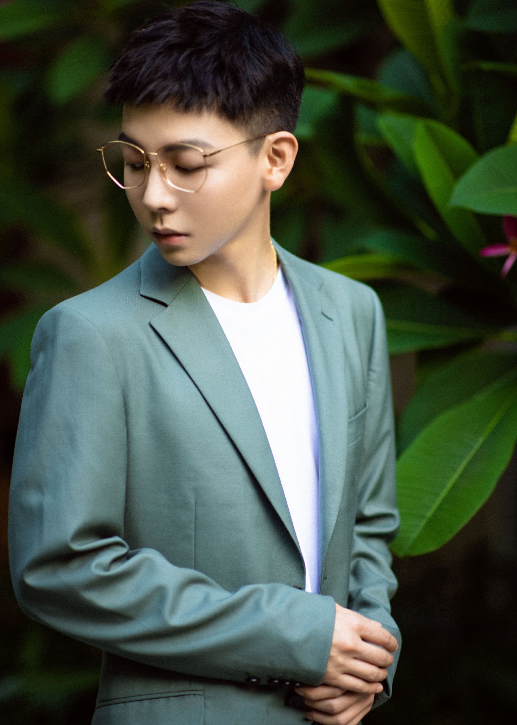 是夏日限定男友没错了,黛青色西装亮相活动_高清图集_新浪网