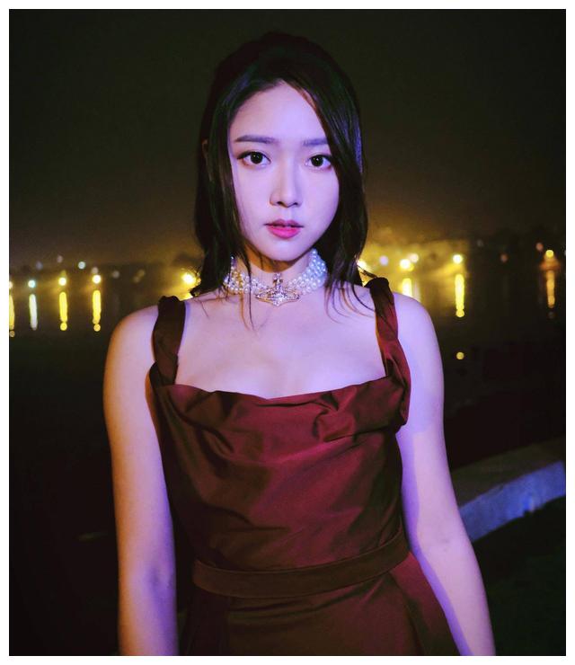 tvb小花翻唱林子祥经典金曲,借曲抒发爱情观,直言值得回忆