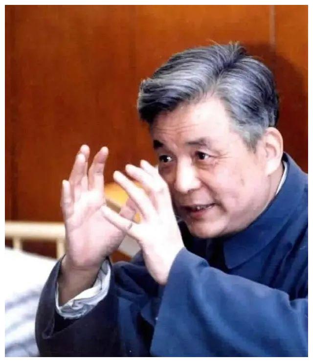 她是邓稼先的夫人,18岁考入北大,苦等丈夫28载,现在93岁了休闲区蓝鸢梦想 - Www.slyday.coM 她是邓稼先的夫人,18岁考入北大,苦等丈夫28载,现在93岁了休闲区蓝鸢梦想 - Www.slyday.coM