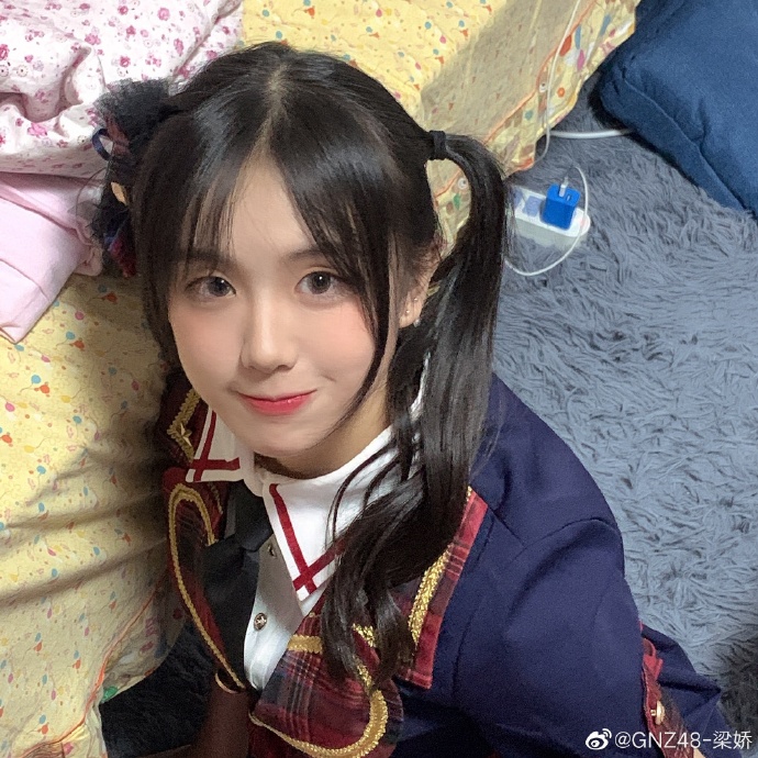 美少女gnz48-梁娇迷人可爱美照真好看_高清图集_新浪网
