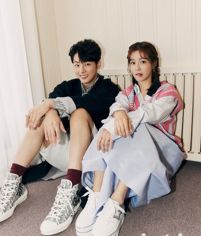 尹施允&景收真时尚画报公开 谈选择出演韩剧《train》理由