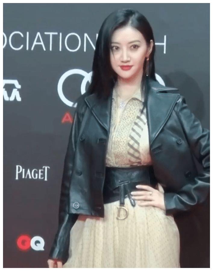 发胖后的景甜有多撩体态肥腻难掩性感网友真替张继科后悔