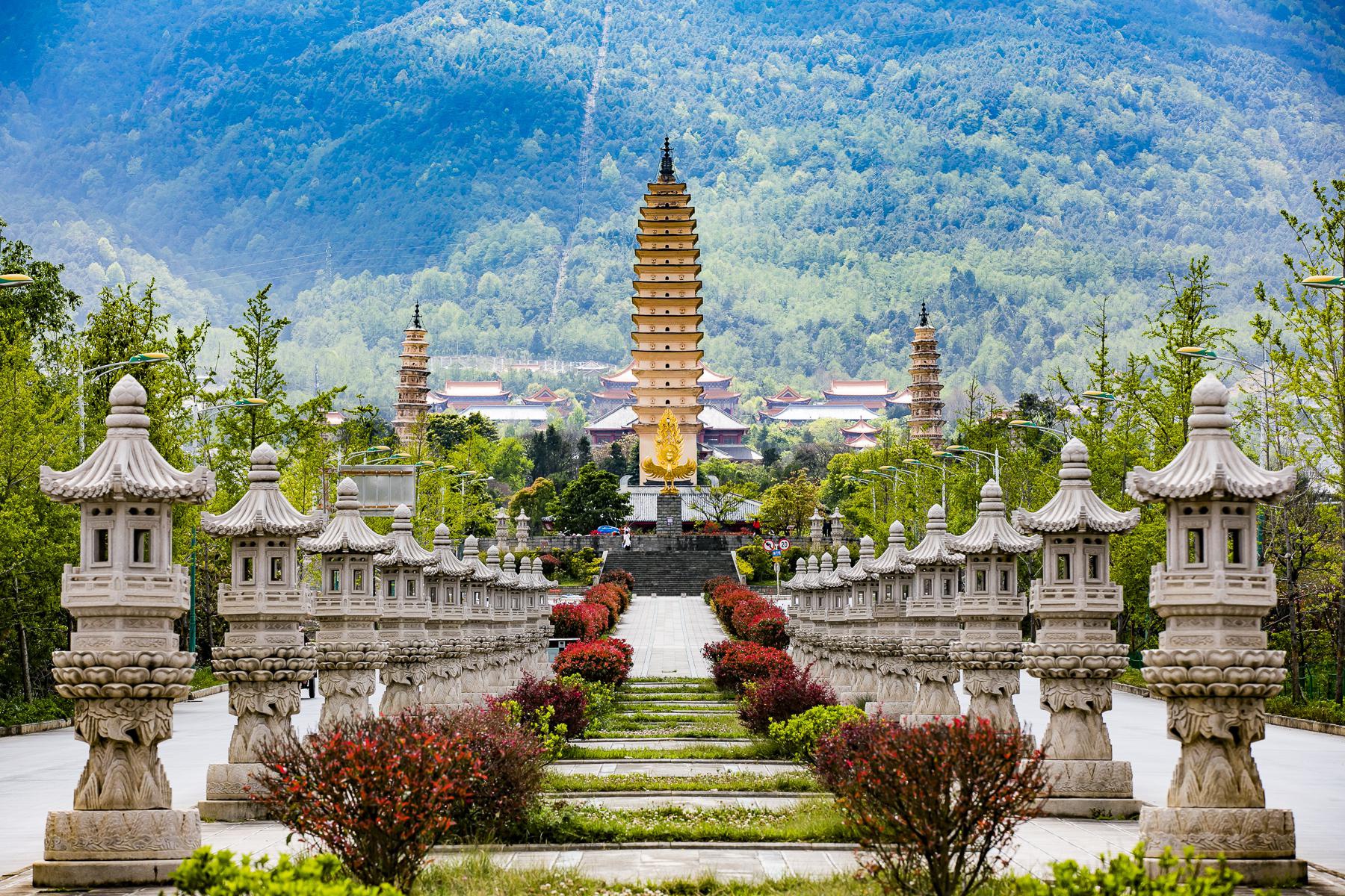 中国最传奇的3座古塔湖光塔影气势磅礴诗仙李白也赞美