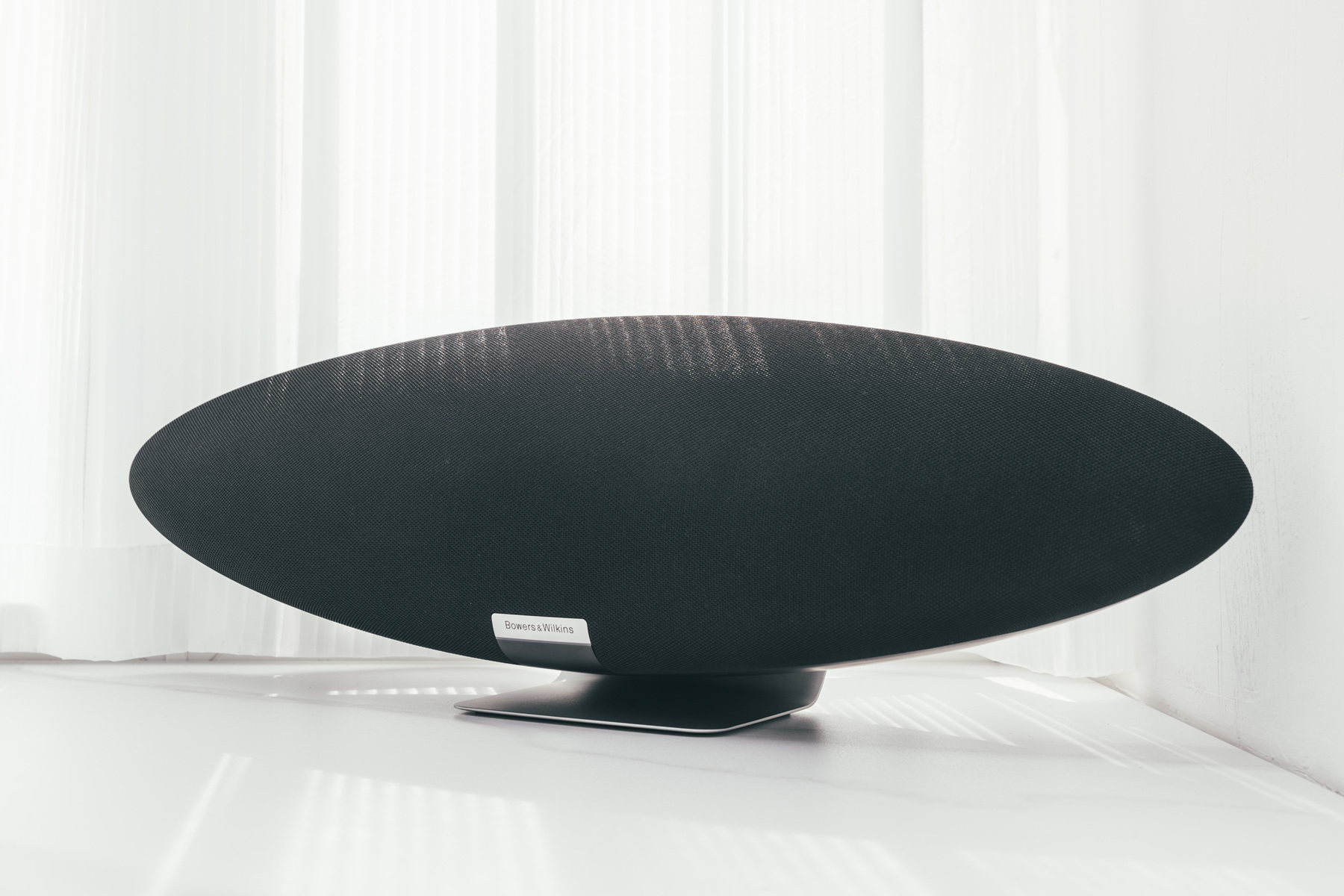 如雷贯耳的传奇宝华韦健新一代zeppelin飞艇无线音箱体验