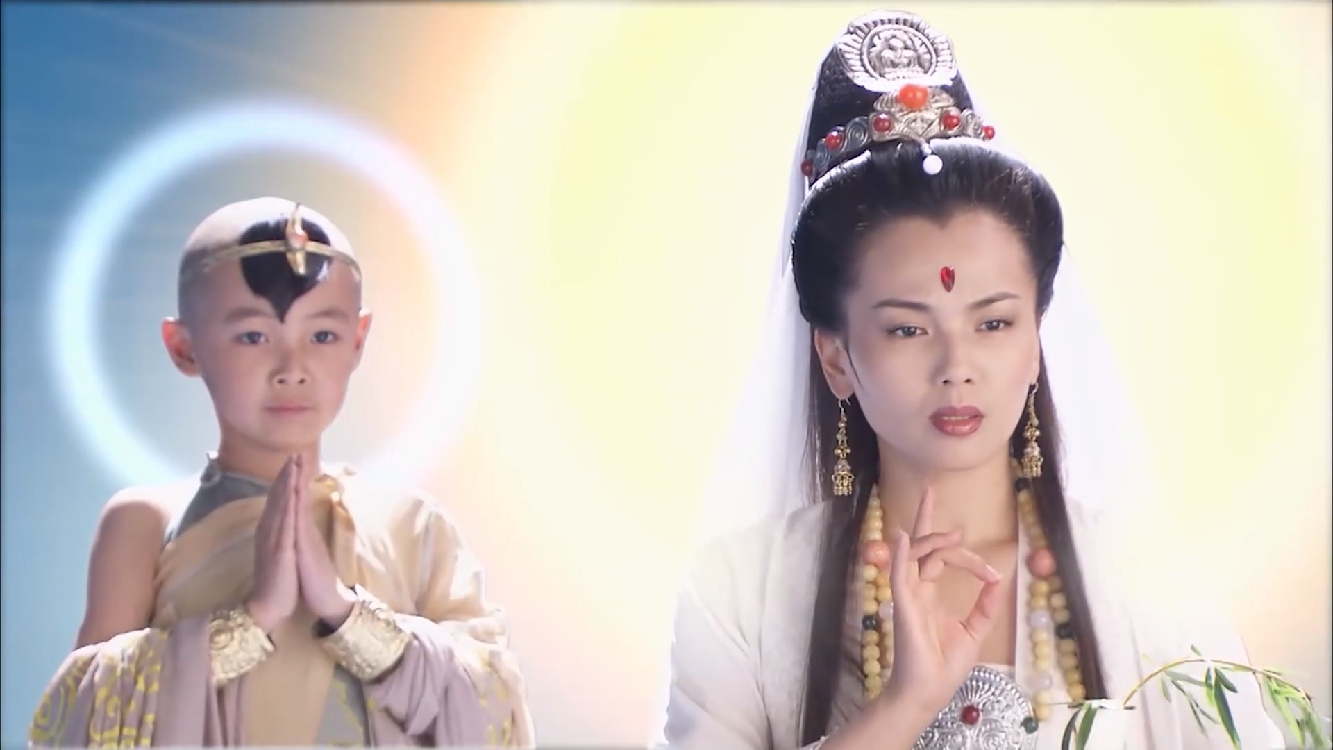 精彩 为您推荐: 孙悟空和小白龙在观音面前吵了起来,菩萨一挥手把小