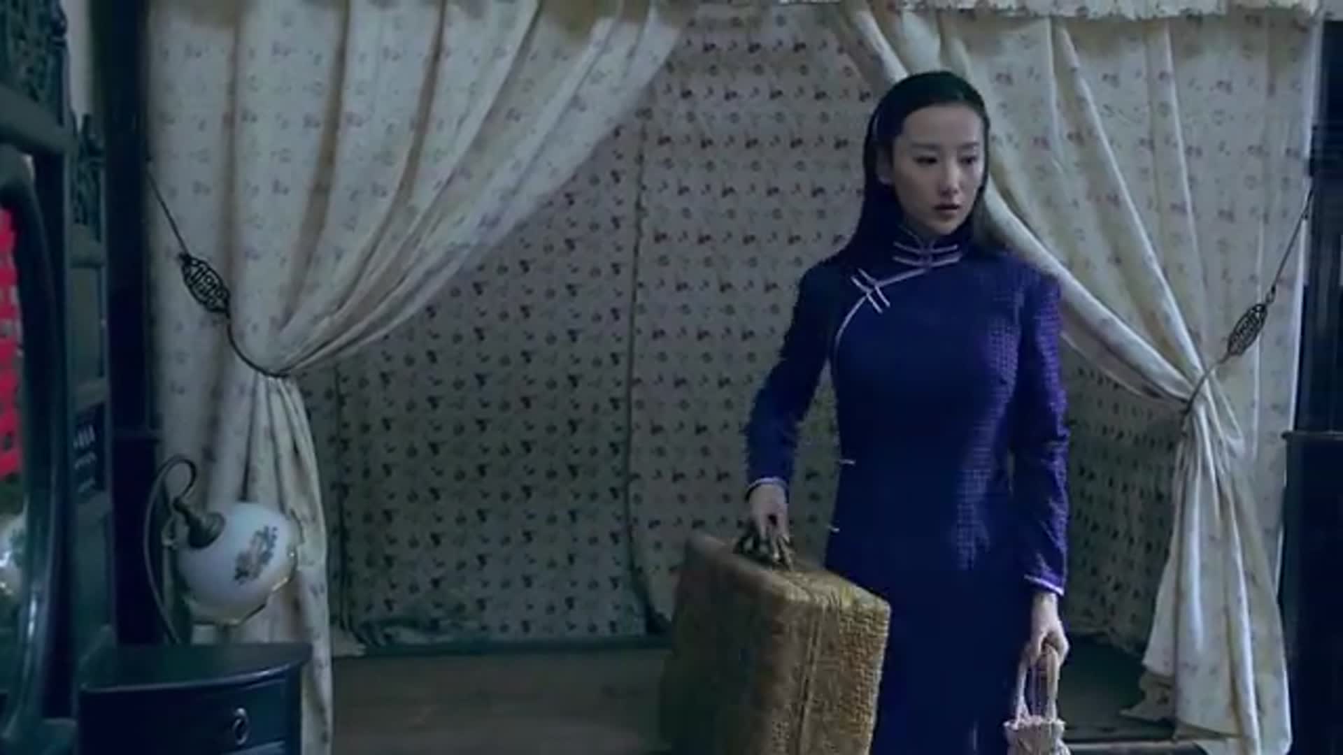 雪豹坚强岁月陈怡收拾东西她很留念这里但现在必须离开了