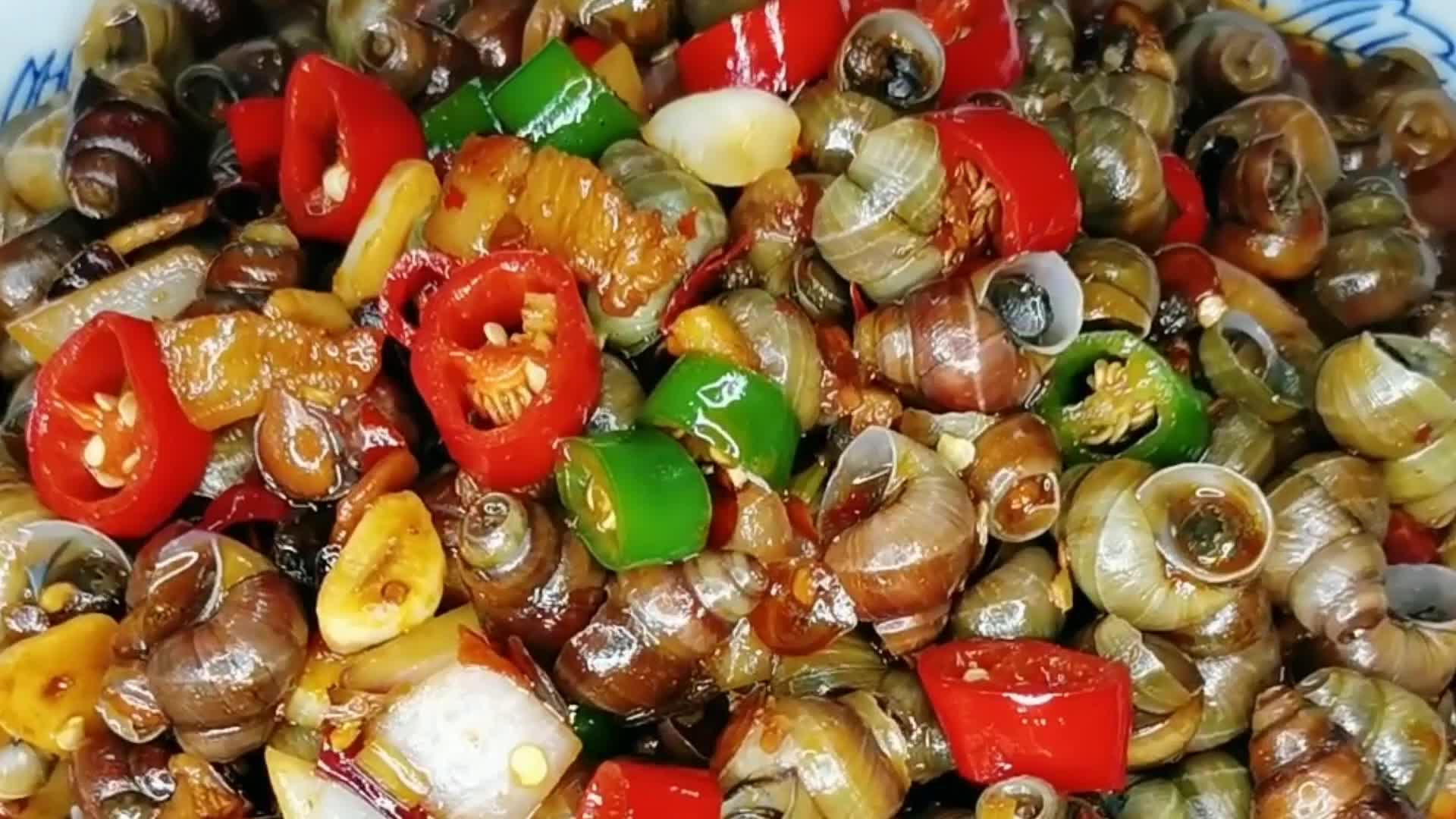 家庭版香辣田螺这样做汤汁爆满香辣过瘾夏天喝酒必备好吃到爆!