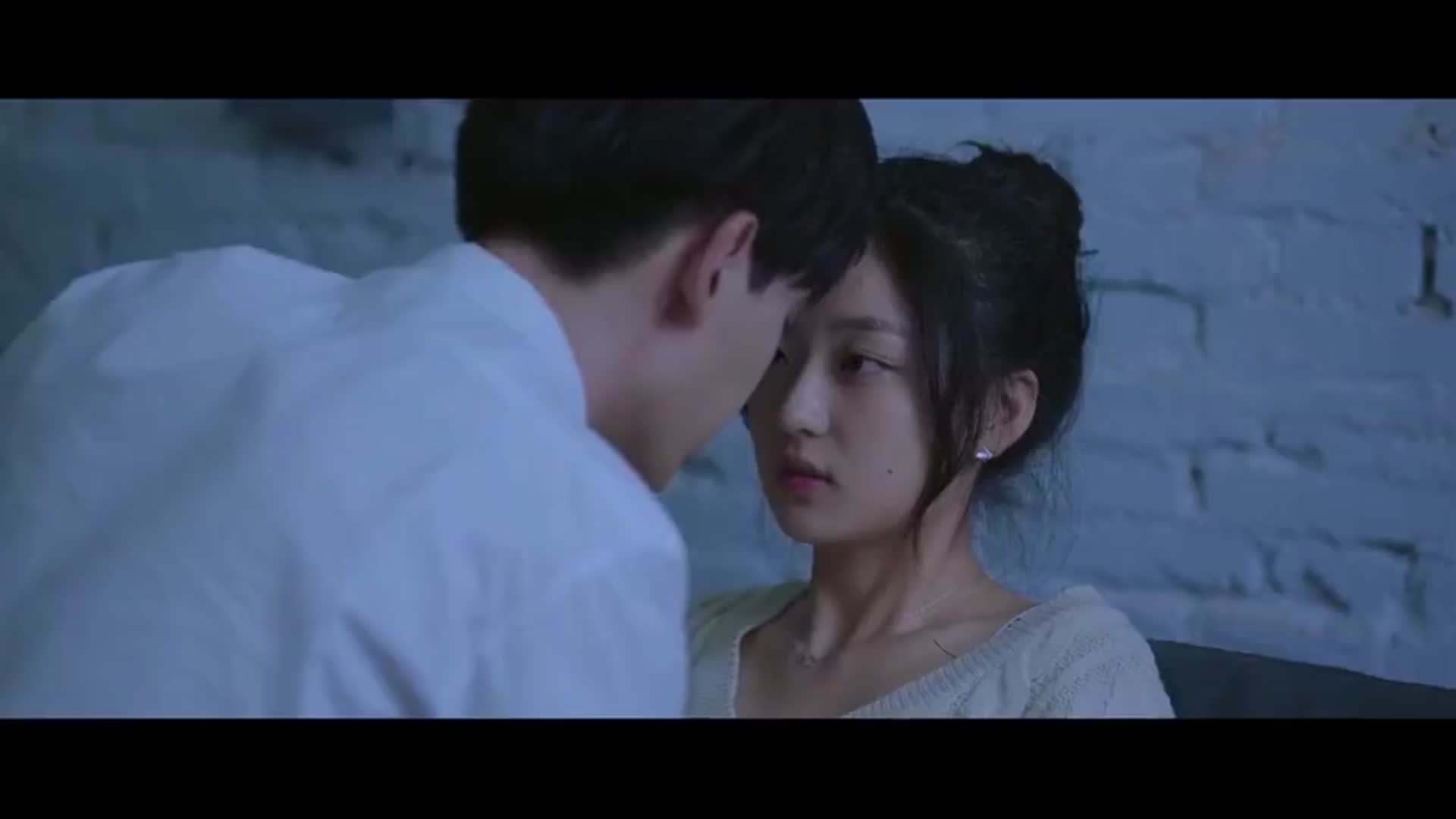 大家看到徐嘉修和陆珈睡得正香都不忍心叫醒他们