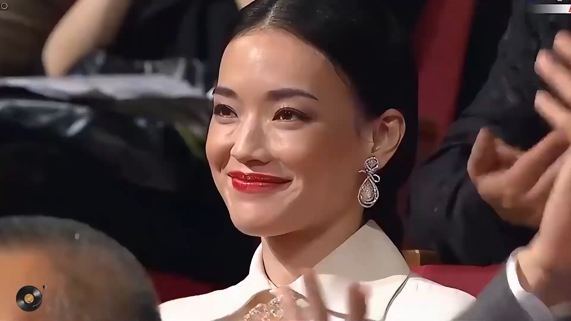 毛宁、杨钰莹《心雨》金童玉女！歌声传遍大街小巷