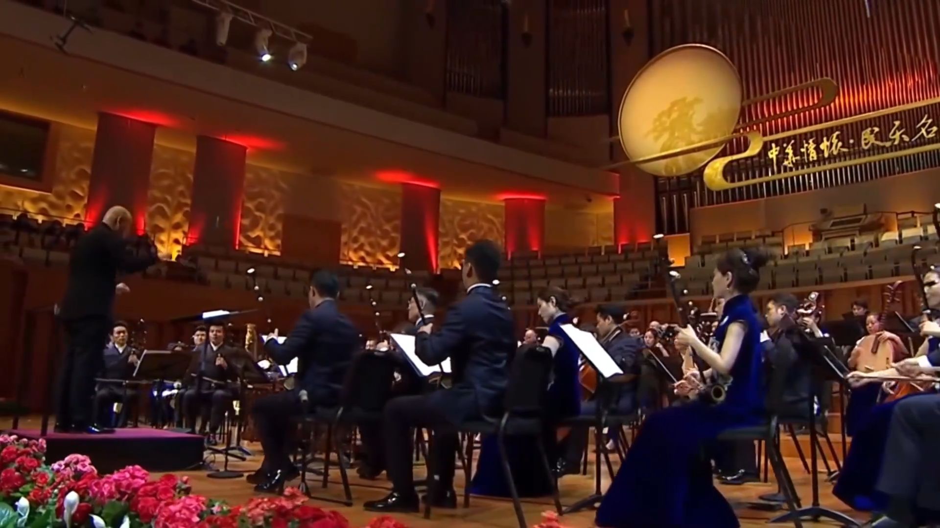 纯音乐《渴望》，醇厚乐音叙岁月悲欢，绵长深情穿透心扉耐人回味