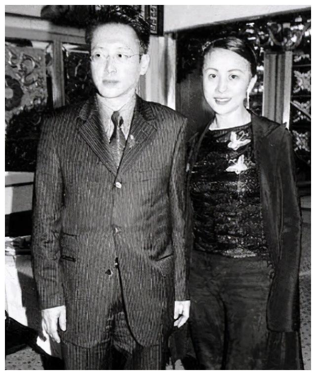 刘嘉玲的三任前男友,其中有一位是"香港第一美男子"