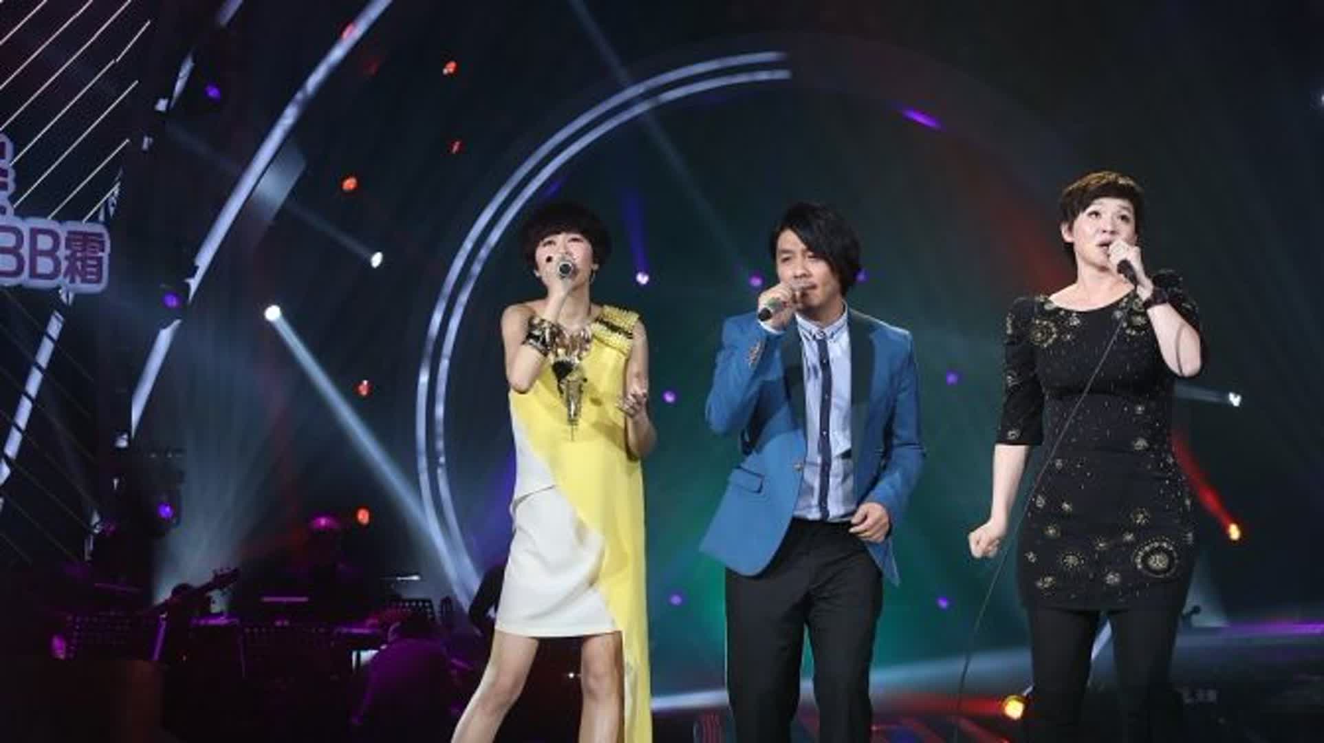 阿杜都没想到，自己17年前的歌竟又刷爆网络平台，网红都争相翻唱