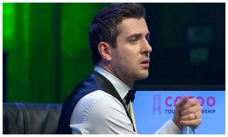 671大胜斯诺克no4强势开局塞尔比开门黑罗伯逊发型抢镜