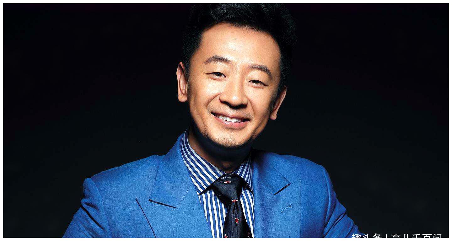 入狱后女友始终不离不弃,剧组等他6年,为何黄海波有如此魅力?