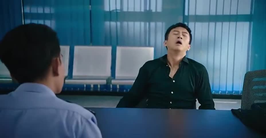 美人鱼:邓超警局报案,差点被画手逼疯,你们是一伙的吧!