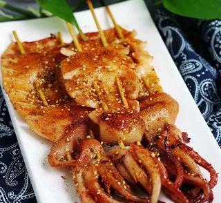 做街头小吃铁板烤鱿鱼千万不要学我费口水费汗水