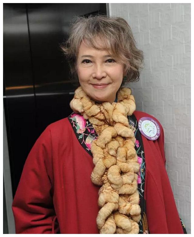 香港老演员女70岁以上图片