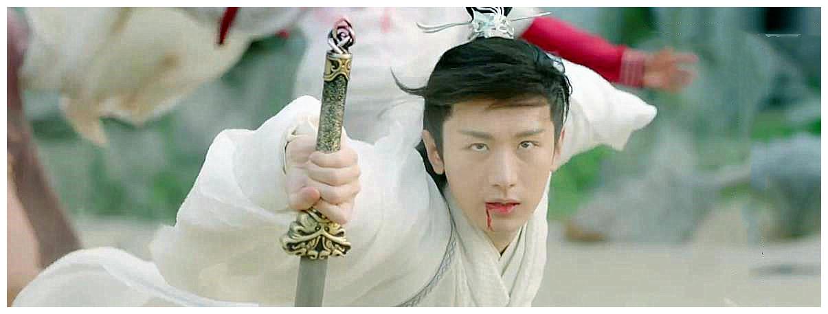 琉璃美人煞司凤妖身曝光褚璇玑要杀他大宫主展金翅霸气护子