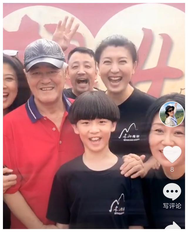 赵本山的外孙汪涵在《刘老根3》里出演了二奎的儿子,在《刘老根4》里