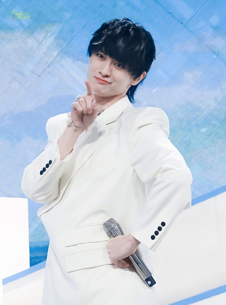 青春有你3梁森戴上假发变身甜心学长差点没认出来