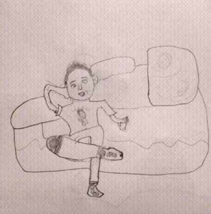 爸爸在沙发"葛优躺",两女儿趁机作画,网友笑翻:腿毛都没放过