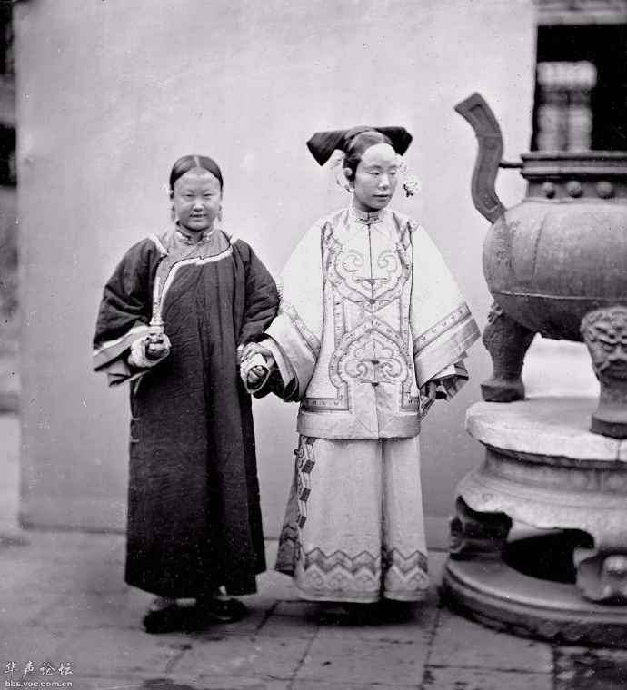 洋务运动初期的清朝老照片,当时人们还过着古代生活