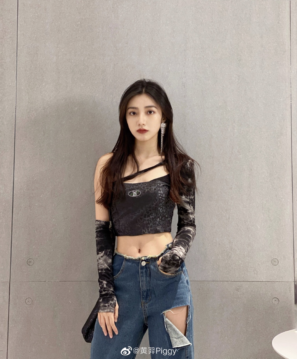 美女演员黄羿迷人写真美照欣赏真好看