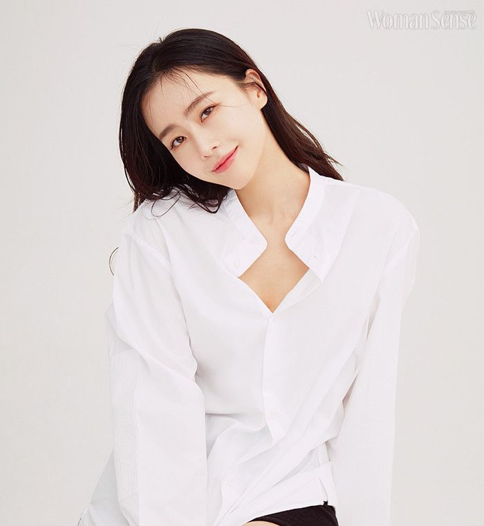 洪秀贤写真画报,容颜娇俏,笑意温柔,让人赏心悦目_高清图集_新浪网