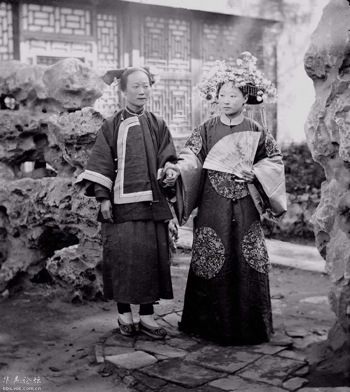 洋务运动初期的清朝老照片,当时人们还过着古代生活