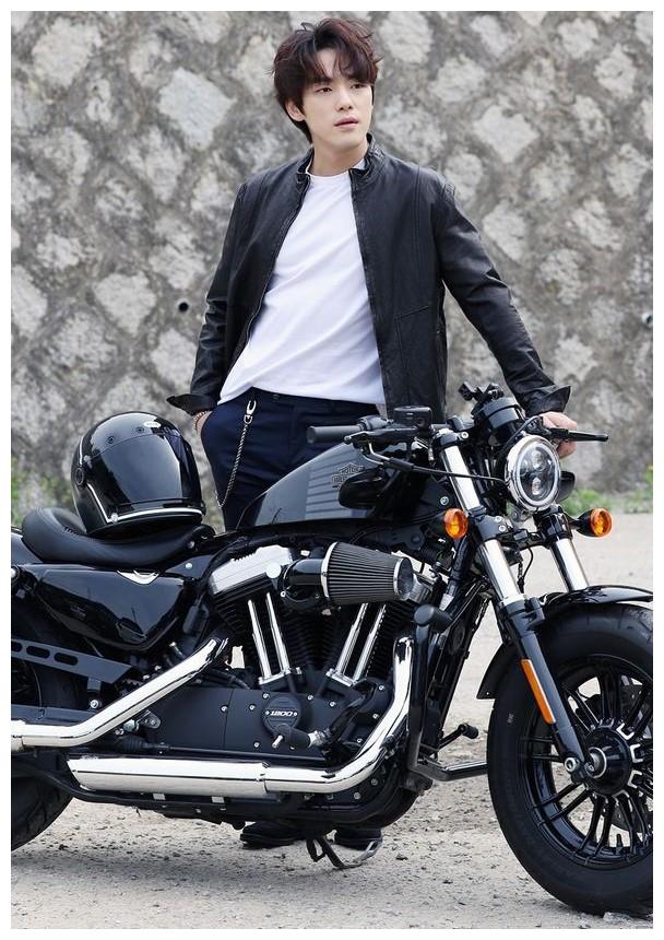 过去太过投入角色而造成争议的韩国演员金正贤