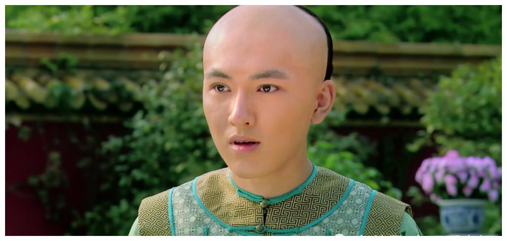 甄嬛传中最无辜的人是三阿哥弘时被废只因挡了四阿哥的路
