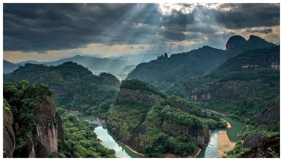 去福建旅游哪里好玩？给你推荐福建最受欢迎的6大景点