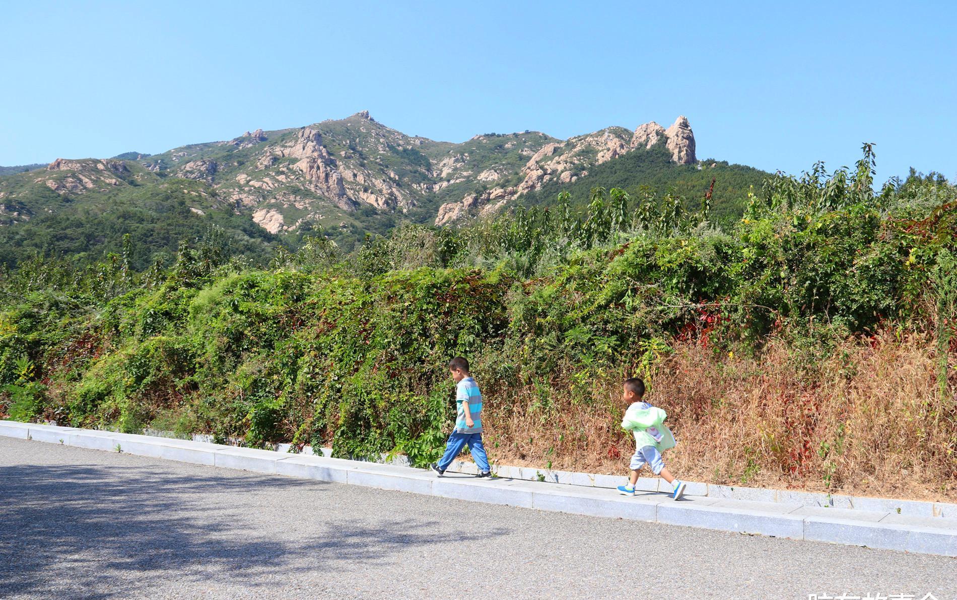 组图:秋高气爽登"磁山",俯瞰烟台开发区,远眺芝罘岛