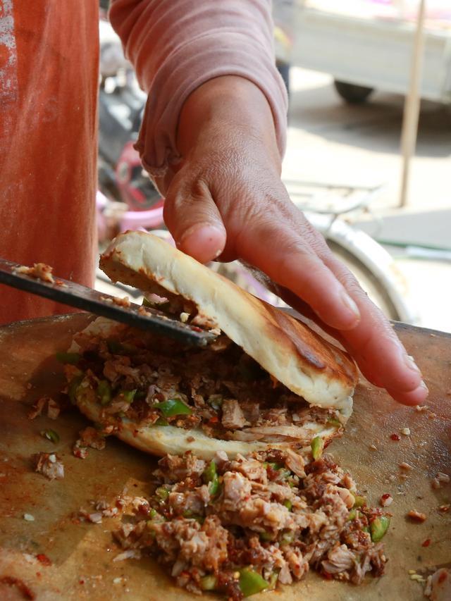 「方言版」咱们运城的饼夹肉