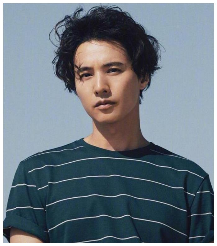 纯靠脸就有花不完的代言费,广告一签就是18年|元斌|代言费|蓝色生死恋