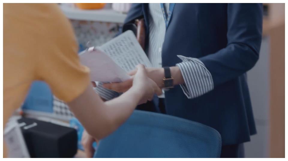 安家:房似锦误解朱闪闪撬单,当场就要发飙,徐文昌却在一边看戏