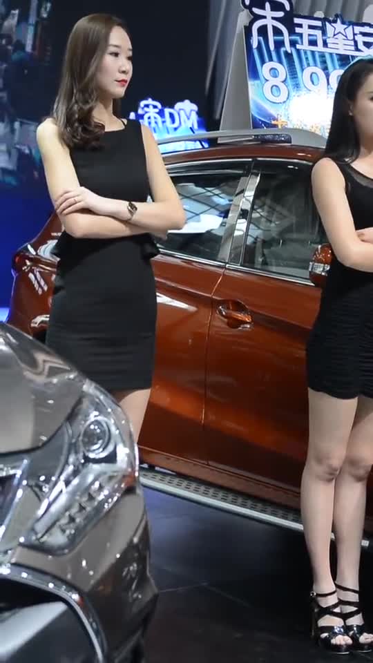 2019瀋陽國際車展美女車模小姐姐美腿站姿美