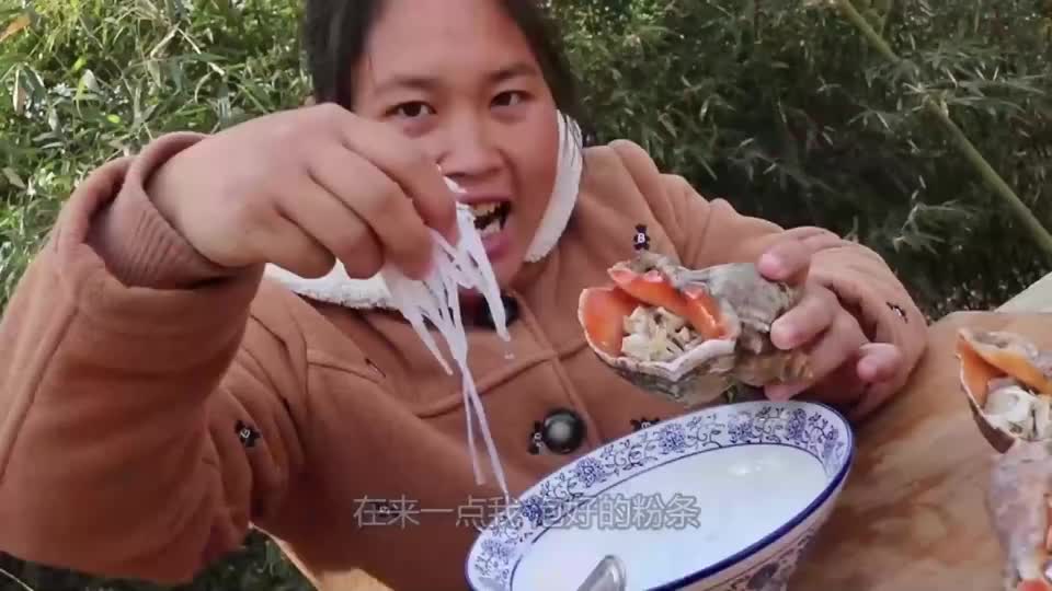 陈说美食:比拳头还要大的海螺,胖妹100元买了7只,肉质肥美