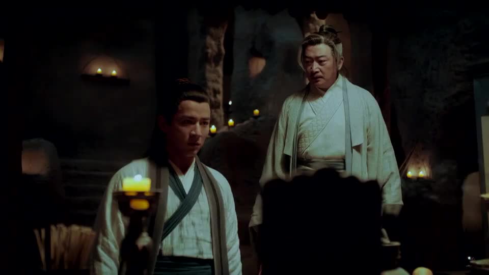 义父让顾剑下跪，发誓这辈子不和小枫来往，顾剑这一生太惨_新浪新闻