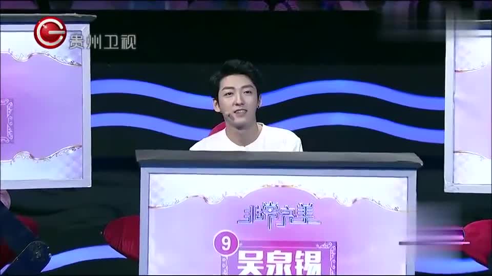 07:34 为您推荐: 30岁的女嘉宾谈成熟男人,引全场热议,男嘉宾给出完美