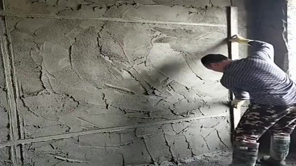 工人师傅是这样粉墙的原来还能这样操作长见识了