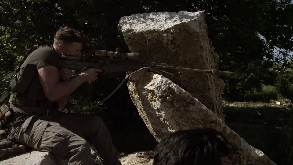 狙击电影的高分之作 只管看弹无虚发的击杀场面十足过瘾!