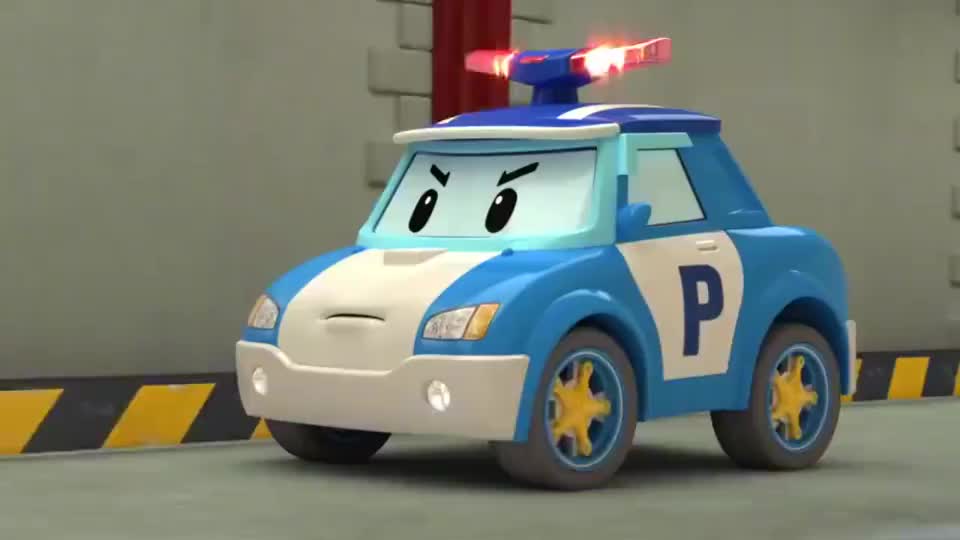 变形警车珀利:森林起火了,这样下去可不行,树木会被烧光的