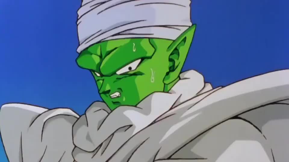 悟空和悟饭自然的保持超级赛亚人状态,贝吉塔又开始咬牙