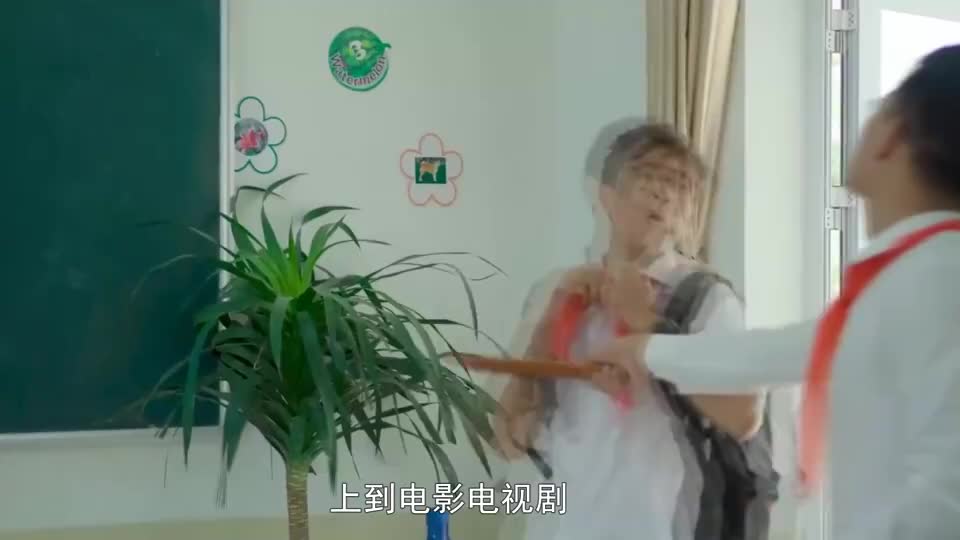 越南人真大胆,翻唱《铁血丹心》简直上头,不得不说+太有内味了