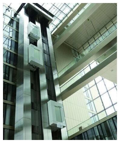 生活中,如果电梯失控,从20层垂直落下会发生什么?