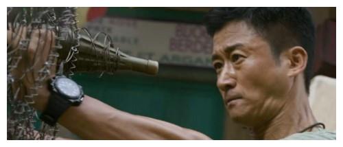 战狼2里面吴京用铁丝接住rpg炮弹在现实中能做到吗